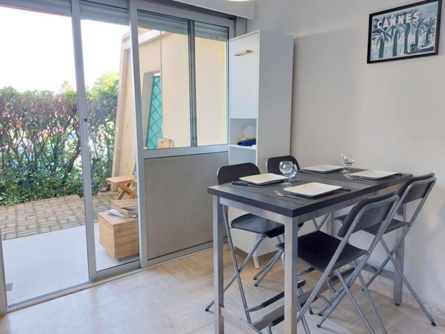 Studio Eleverca 3*- Rez De Jardin Terrasse - Axelle Loc'Appart Mandelieu Extérieur photo