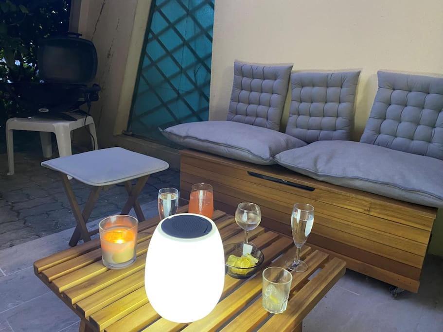 Studio Eleverca 3*- Rez De Jardin Terrasse - Axelle Loc'Appart Mandelieu Extérieur photo